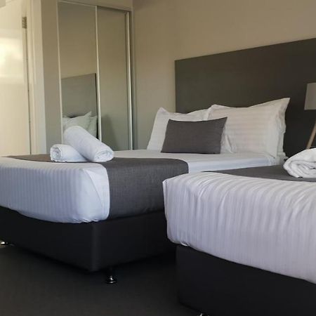 Beachway Motel Ulverstone Buitenkant foto