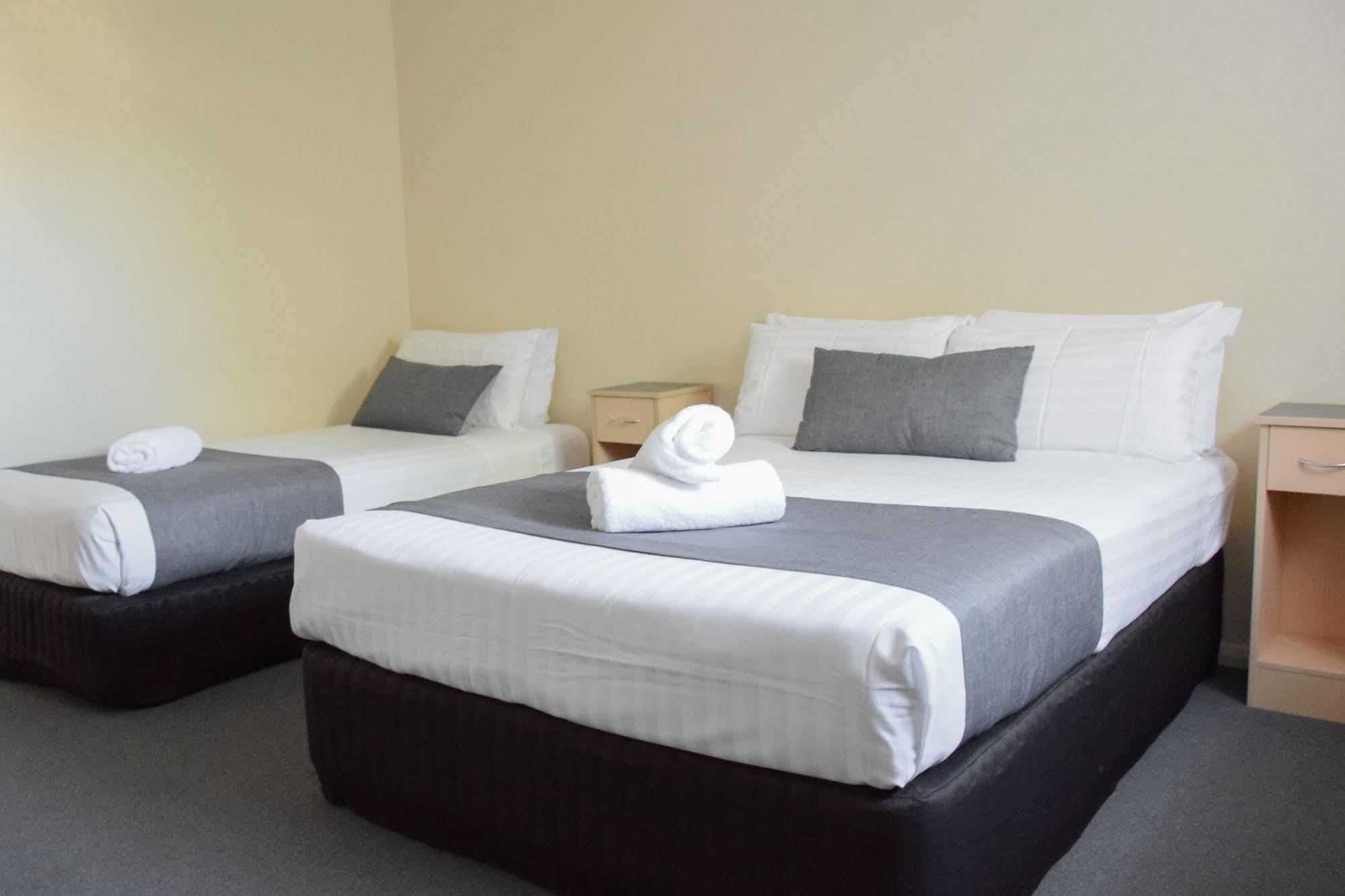 Beachway Motel Ulverstone Buitenkant foto