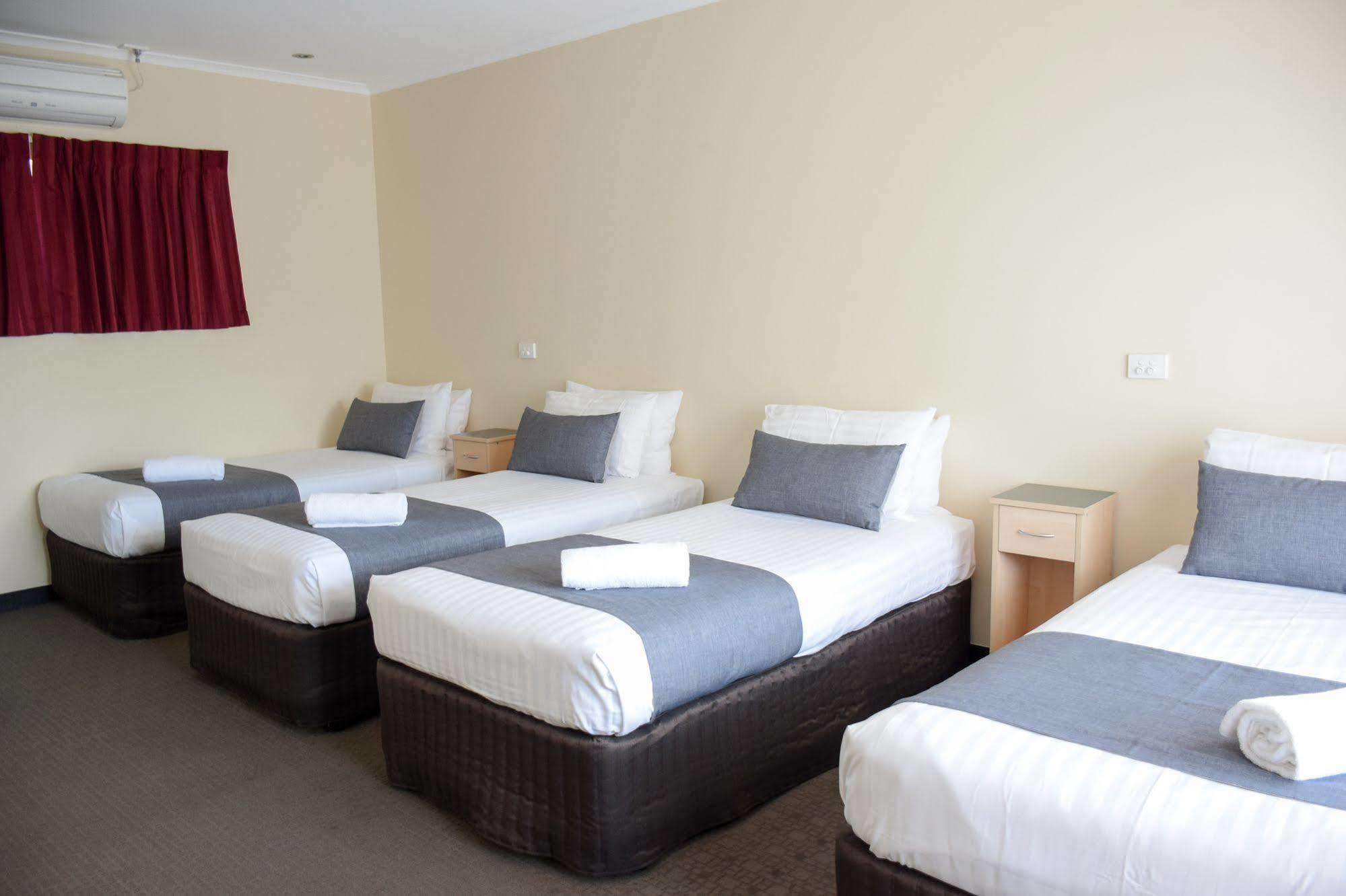 Beachway Motel Ulverstone Buitenkant foto